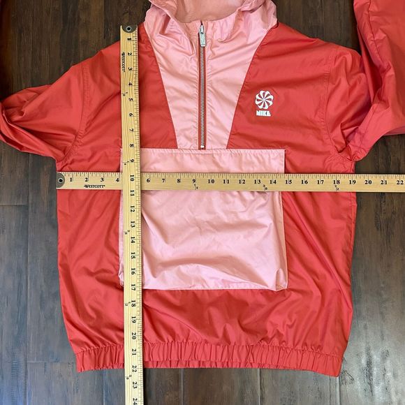 NIKE Girls Circa 72 Windrunner Windbreaker Jacket Orange/Coral DO6857-861 - Picture 11 of 11